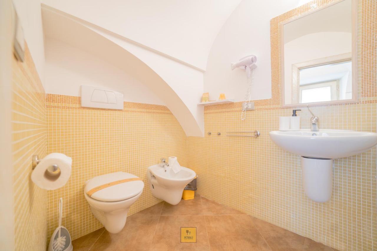 Villa Petralu By La Puglia In Un Trullo Locorotondo Exterior foto